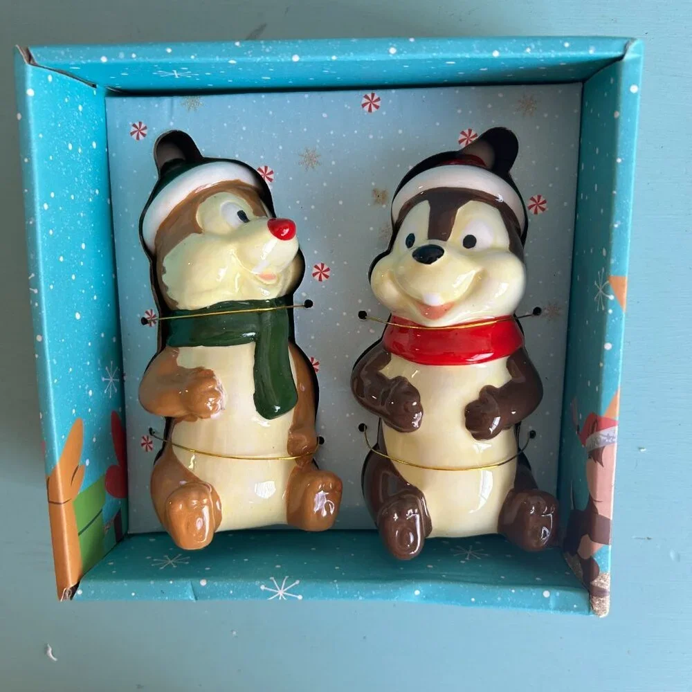 NEW IN BOX Disney Chip & Dale Christmas Chipmunk Salt & Pepper Shakers Ceramic